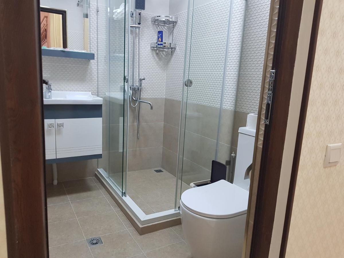 דושאנבה Hotel Sharq מראה חיצוני תמונה